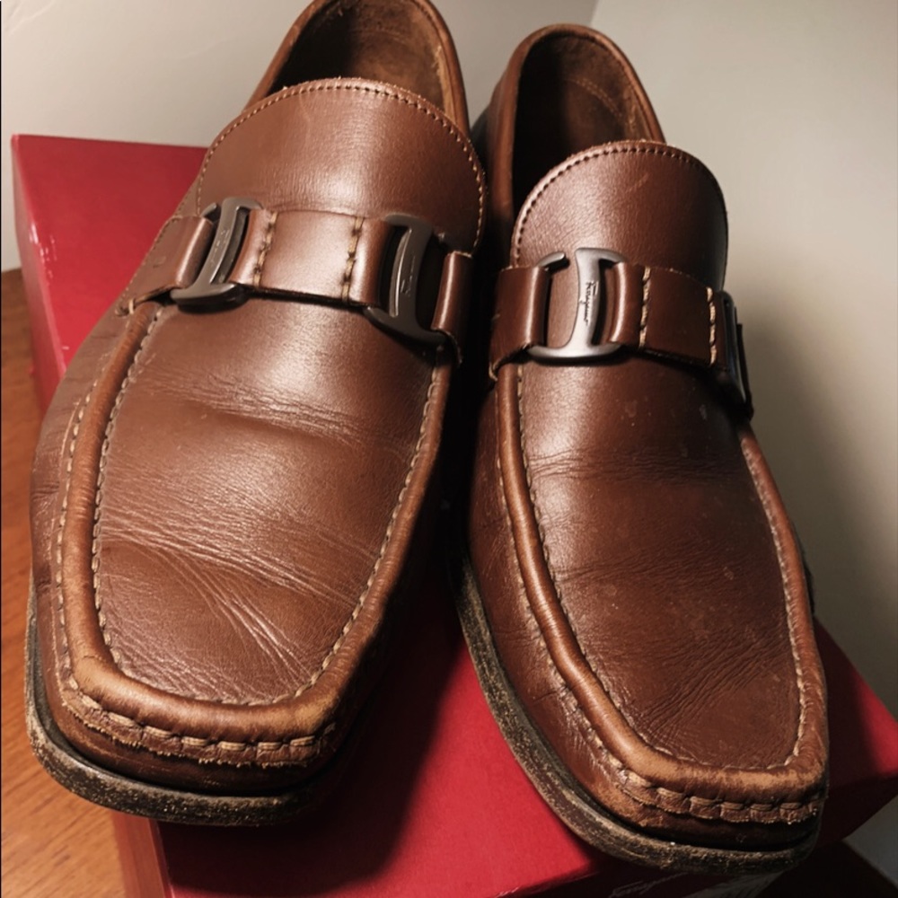 Mint condition Salvatore Ferragamo (fit men’s 9)